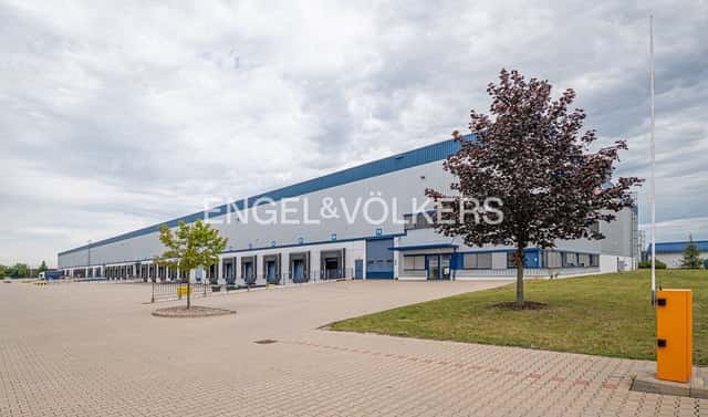 Pronájem skladovacích prostor 3 700 m², U Trati, Dobrovíz, okres Praha-západ