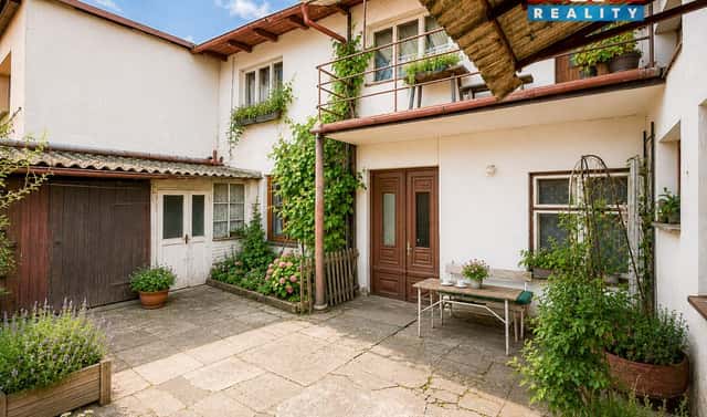 Prodej domu 120 m² s pozemkem 258 m², Kmochovo nám., Zásmuky, okres Kolín