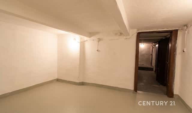 Pronájem skladového prostoru 21 m2, Praha 5 - Košíře, Tůmova ulice, Tůmova, Praha 5 – Košíře