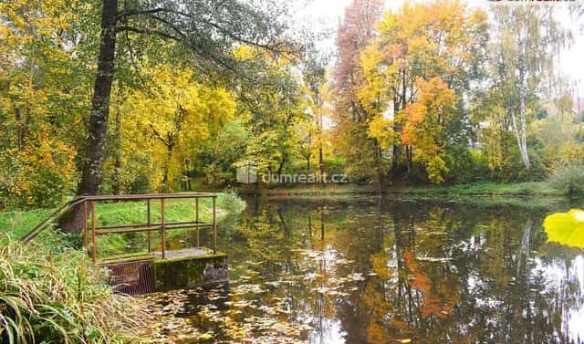 Prodej stavebního pozemku 1 535 m², Benešov – Bedrč