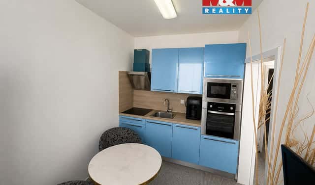Prodej bytu 2+1 43 m², Nádražní, Chropyně, okres Kroměříž