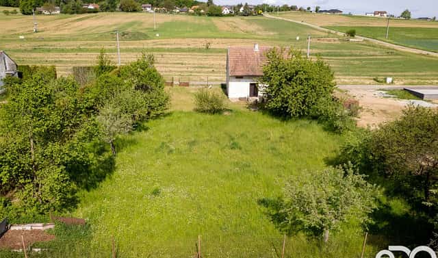 Prodej stavebního pozemku 1 147 m², Lešany – Břežany, okres Benešov