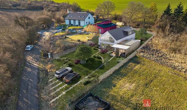 Prodej stavebního pozemku 1 328 m², Zvoleněves, okres Kladno