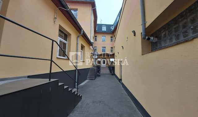 Pronájem bytu 1+1 41 m², Mírové náměstí, Ústí nad Labem – Ústí nad Labem-centrum