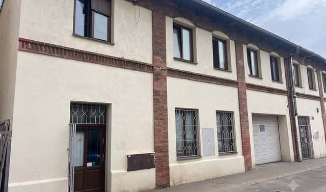 Pronájem skladovacích prostor 240 m², Dukelská třída, Brno – Husovice, okres Brno-město