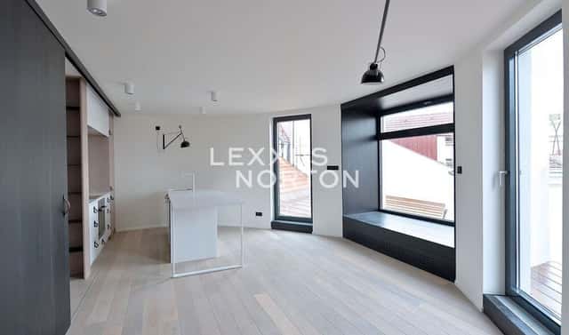 Pronájem bytu 2+kk 60 m², náměstí Jiřího z Poděbrad, Praha 3 – Vinohrady