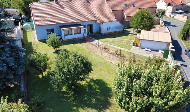 Prodej domu 87 m² s pozemkem 1 094 m², Na skalách, Chotutice, okres Kolín