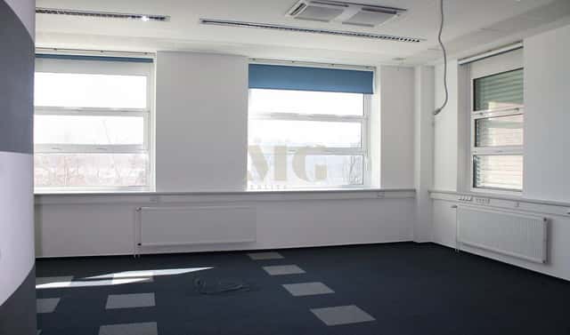 Pronájem obchodních prostor 111 m², K Bílému vrchu, Praha 9 – Horní Počernice