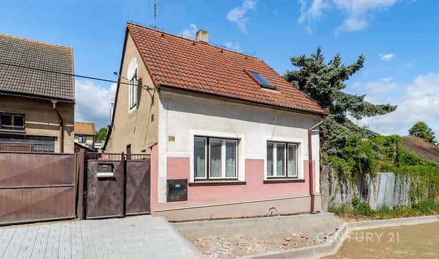Prodej domu 93 m² s pozemkem 237 m², Za Humny I, Tuchlovice, okres Kladno