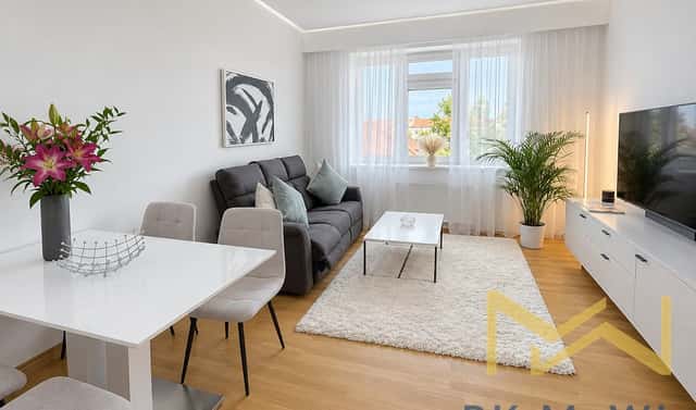 Pronájem bytu 2+1 55 m², Parléřova, Praha 6 – Střešovice
