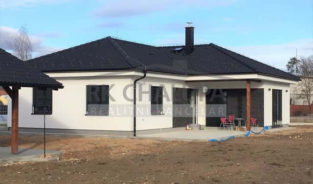 Prodej domu 104 m² s pozemkem 918 m², Lesní, Hluboká nad Vltavou, okres České Budějovice