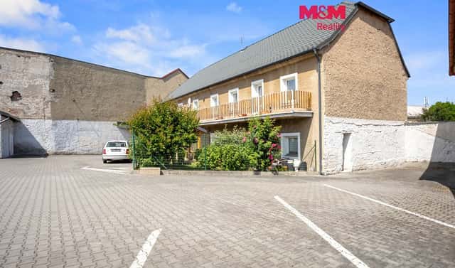 Prodej domu 376 m² s pozemkem 1 174 m², Dr. Steinera, Kladno – Kročehlavy