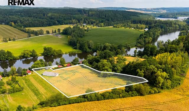 Prodej stavebního pozemku 7 737 m², Týn nad Vltavou, okres České Budějovice