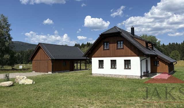Prodej domu 187 m² s pozemkem 2 125 m², Srní, okres Klatovy