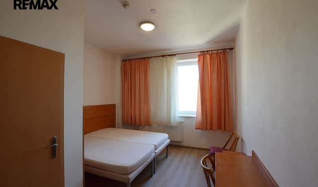 Pronájem pokoje 19 m², Husovo nám., Tábor