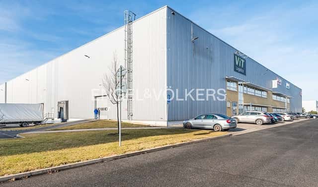 Pronájem skladovacích prostor 2 000 m², Klecany – Zdibsko, okres Praha-východ