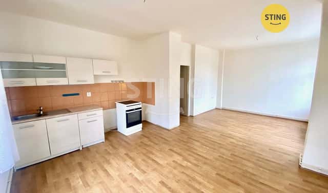 Pronájem bytu 1+kk 39 m², Nádražní, Bruntál