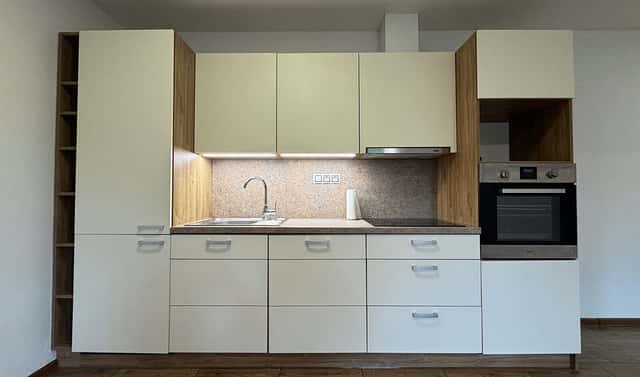Pronájem bytu 2+kk 55 m², tř. Míru, Olomouc – Neředín