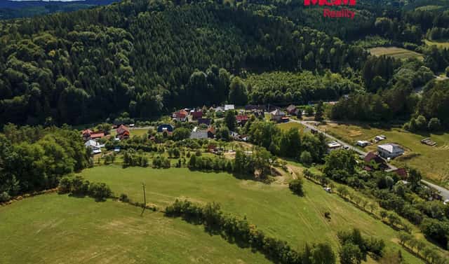 Prodej stavebního pozemku 3 809 m², Kateřinice, okres Vsetín