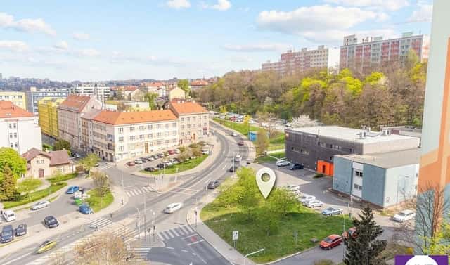 Prodej komerčního pozemku 645 m², Praha 4