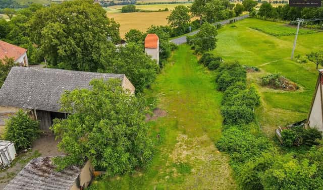 Prodej stavebního pozemku 1 000 m², Chožov – Mnichovský Týnec, okres Louny