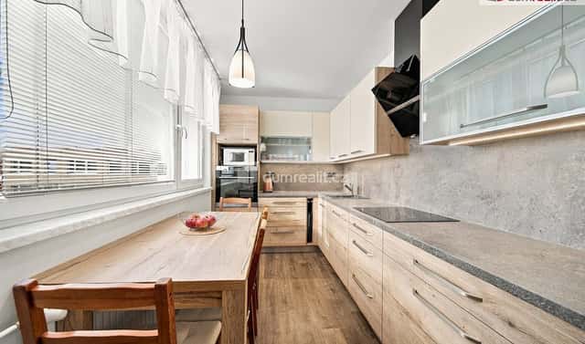 Prodej bytu 3+1 70 m², Na Valtické, Břeclav – Charvátská Nová Ves