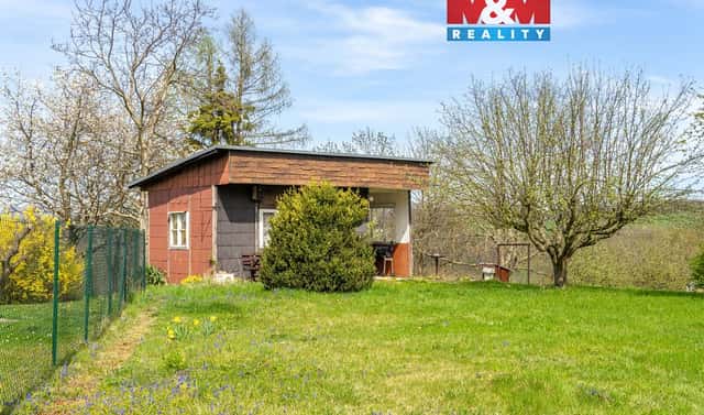 Prodej stavebního pozemku 1 435 m², Chuderov, okres Ústí nad Labem