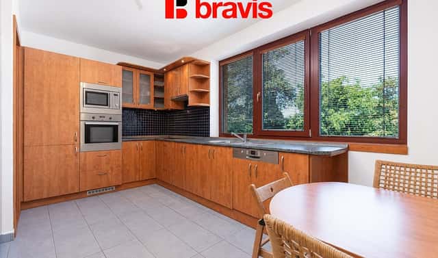 Pronájem domu 182 m² s pozemkem 60 m², Veslařská, Brno – Jundrov, okres Brno-město