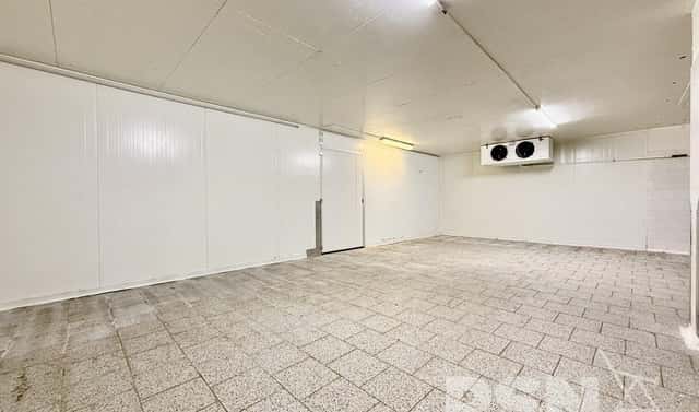 Pronájem výrobních prostor 949 m², U vlečky, Brno – Komárov, okres Brno-město