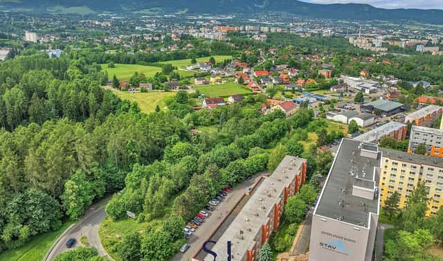 Prodej komerčního pozemku 3 000 m², Liberec