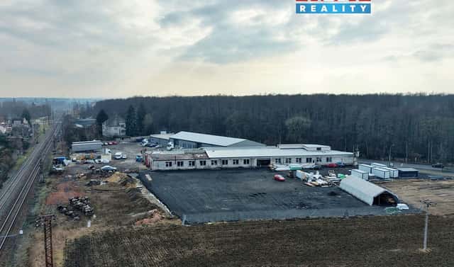 Pronájem obchodních prostor 200 m², Velký Osek, okres Kolín