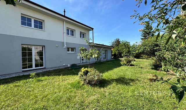 Pronájem domu 150 m² s pozemkem 650 m², Čs. armády, Dobrovíz, okres Praha-západ