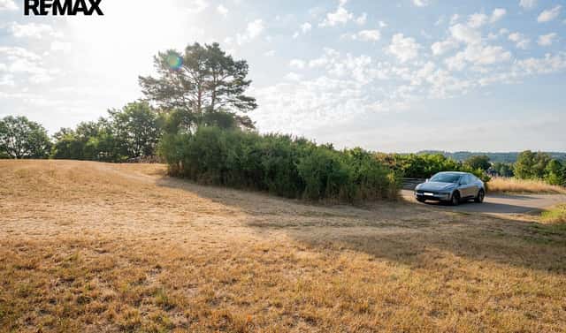 Prodej pole 11 767 m², Benešov