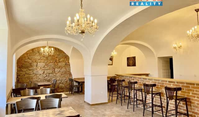 Pronájem restaurace 300 m², náměstí Míru, Blatná, okres Strakonice