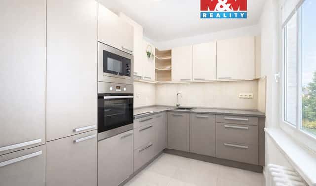 Prodej bytu 3+1 66 m², Hráského, Benešov