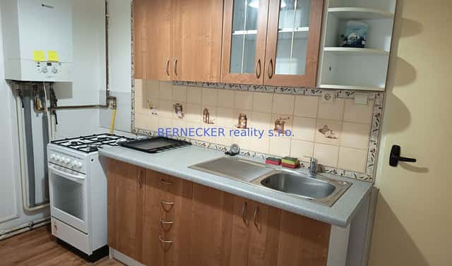 Pronájem bytu 1+1 41 m², V Kopečku, Hradec Králové
