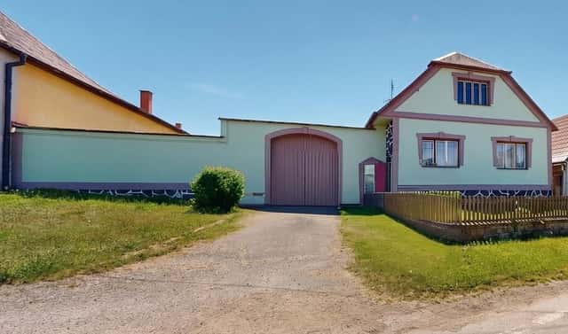 Prodej domu 255 m² s pozemkem 2 214 m², Staré Hobzí – Vnorovice, okres Jindřichův Hradec