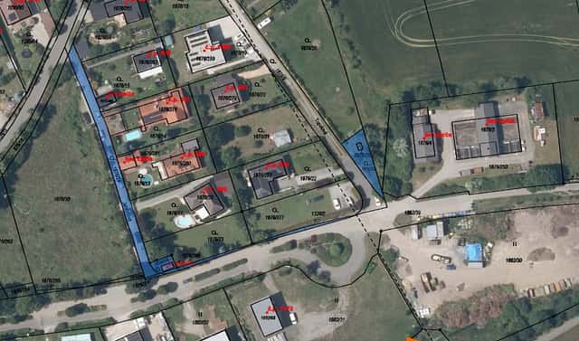 Prodej komerčního pozemku 204 m², Dobřichovice, okres Praha-západ
