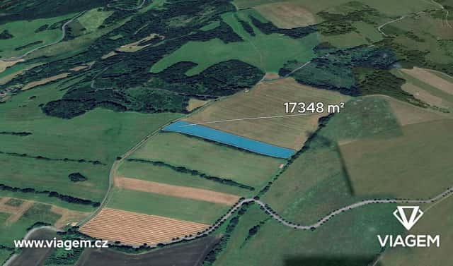 Prodej pole 11 565 m², Lipina, okres Olomouc