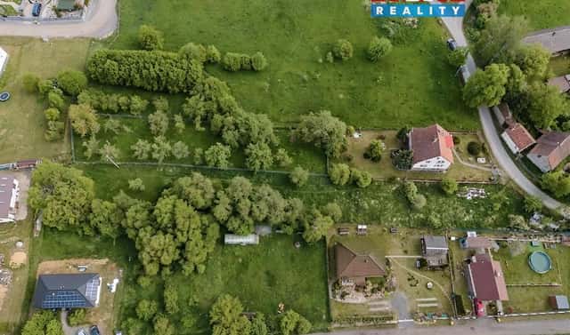 Prodej stavebního pozemku 2 075 m², Ostředek, okres Benešov
