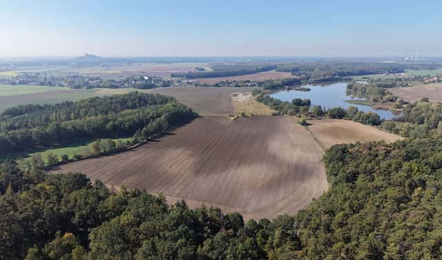 Prodej komerčního pozemku 99 492 m², Rokytno, okres Pardubice