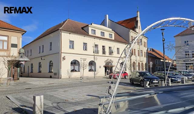 Prodej ubytovacího objektu 815 m², Mírové náměstí, Horažďovice, okres Klatovy