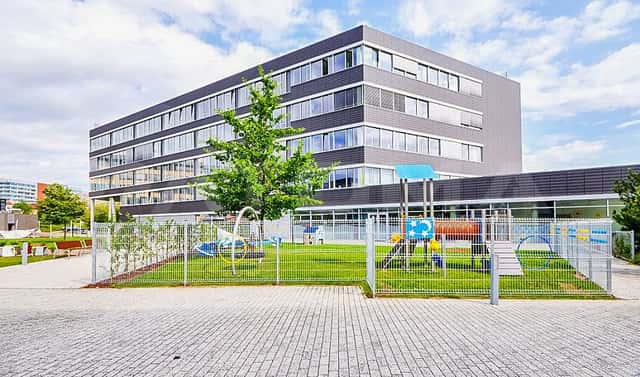 Pronájem kanceláře 400 m², Radlická, Praha 5 – Jinonice