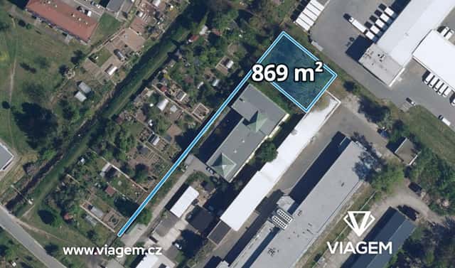 Prodej komerčního pozemku 869 m², Hradec Králové