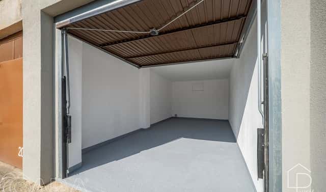 Garáž 22 m2 po kompletní rekonstrukci, Praha - Čakovice, K sedlišti, Praha 9 – Čakovice