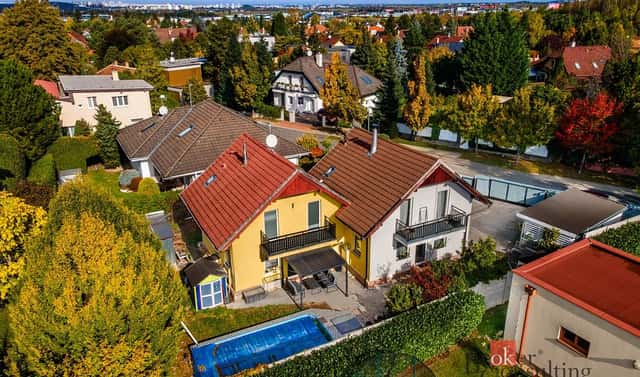 Prodej domu 196 m² s pozemkem 561 m², U Cihelny, Průhonice, okres Praha-západ