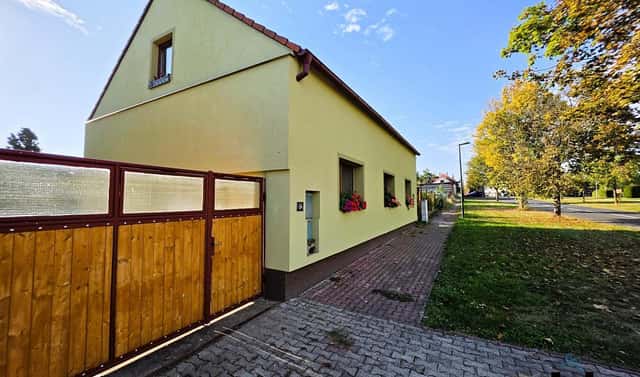 Prodej domu 200 m² s pozemkem 1 080 m², Výškov, okres Louny