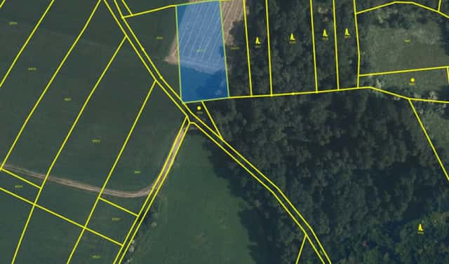 Prodej pole 2 577 m², Ročov, okres Louny