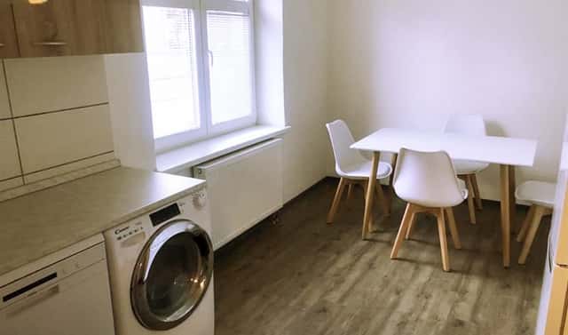 Pronájem bytu 1+1 40 m², Khodlova, Praha 9 – Horní Počernice