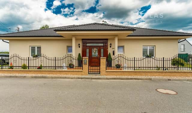 Prodej domu 233 m² s pozemkem 678 m², Na Lukách, Jindřichův Hradec – Radouňka